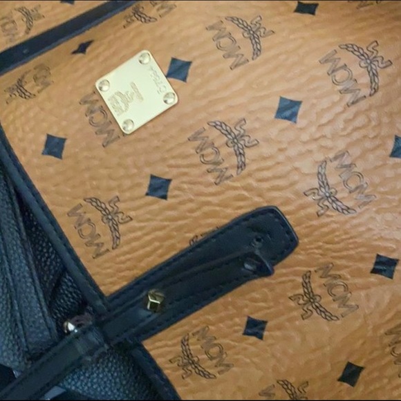 AUTH limited Edition MCM Galaxy🔮 Tote PRICE FIRM! - Picture 11 of 11